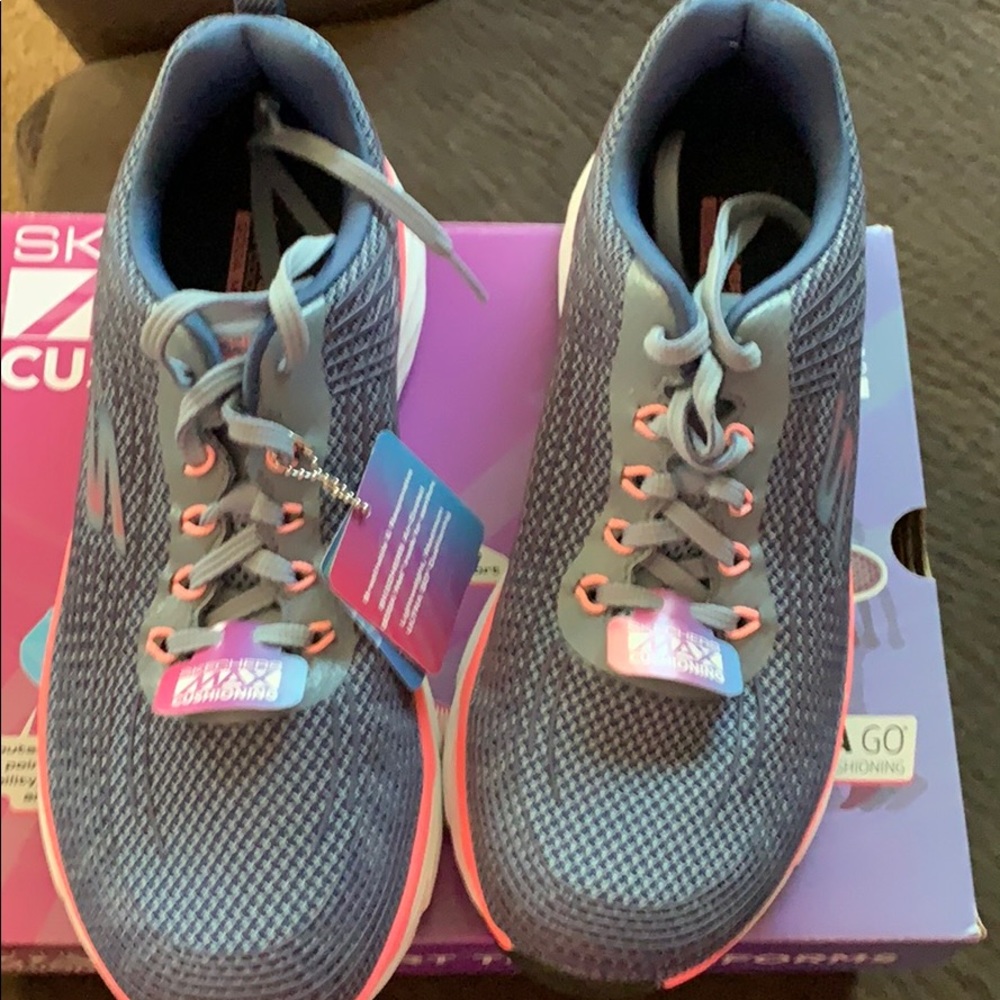 COPY - Sketchers size 10. Wide fit